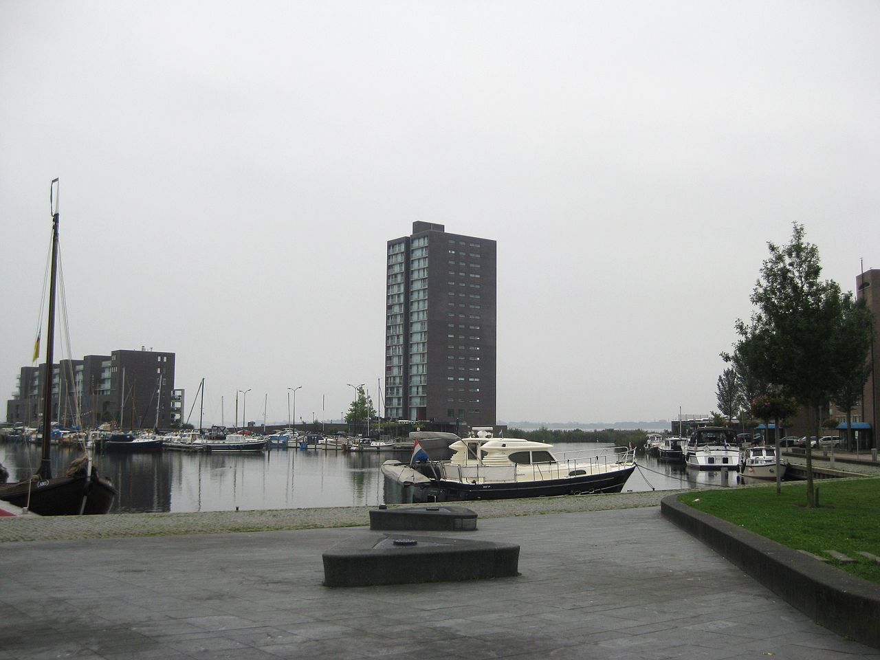 almere-3.jpg